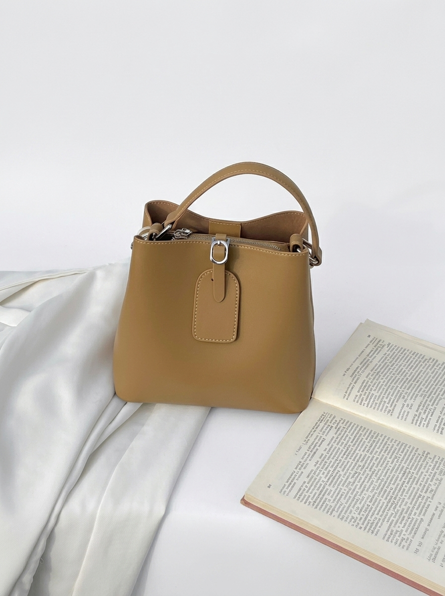 Ladies Leather Handbag